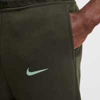Nike Tottenham Hotspur Tech Fleece Sweat Pants 2024-2025 Dark Grey Green Light Blue