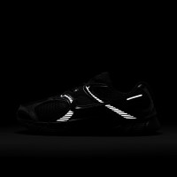 Nike V5 RNR Sneakers Zwart
