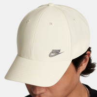 Nike Dri-FIT Club Cap Off White Silver