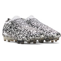 Under Armour Magnetico Elite 5 Gras Voetbalschoenen (FG) Zwart Wit