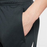 Nike Chelsea Strike Trainingsbroekje 2025-2026 Kids Donkergroen Wit