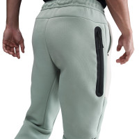 Nike Tech Fleece Sportswear Joggingbroek Grijsgroen Wit Zwart