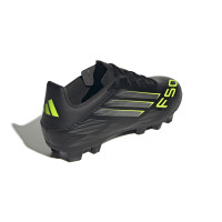 adidas F50 Club Gras / Kunstgras Voetbalschoenen (MG) Zwart Zilver Neongeel