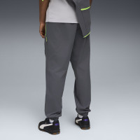 PUMA Manchester City Pumatech Trainingsbroek Woven 2025-2026 Grijs Groen