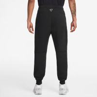 Nike Chelsea Tech Fleece Sweat Pants 2025-2026 Black White