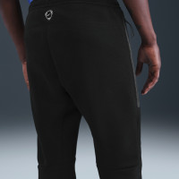 Nike Chelsea Tech Fleece Sweat Pants 2025-2026 Black White