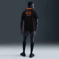 Nike Inter Milan Pre-Match Trainingsshirt 2025-2026 Zwart Donkerblauw Oranje