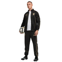PUMA Portugal Pantera Negra Anthem Trainingsjack Hooded Woven Zwart Goud