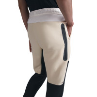 Nike Tech Fleece Sportswear Sweat Pants Beige Black Off White