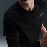 Nike Miler Breathe Trainingsshirt Zwart Zilver