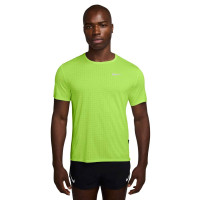 Nike Miler Breathe Trainingsshirt Felgroen Zilver