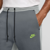 Nike Tech Fleece Sportswear Trainingspak Grijs Donkergrijs Felgroen