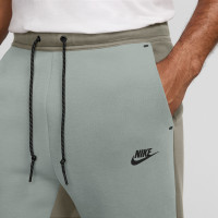 Nike Tech Fleece Sportswear Trainingspak Grijsgroen Lichtgrijs Zwart