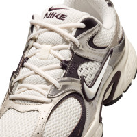 Nike V5 RNR Sneakers Off White Black Silver Grey