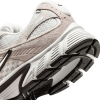 Nike V5 RNR Suede Sneakers White Black White Beige