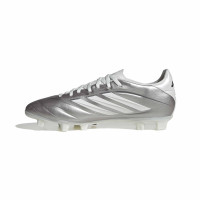 adidas Copa Pure IV Club Gras / Kunstgras Voetbalschoenen (MG) Zilver Wit Donkergrijs