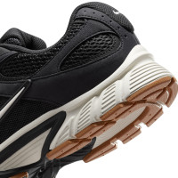 Nike V5 RNR Sneakers Zwart Wit Gum Medium Brown