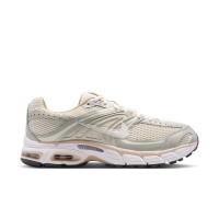 Nike Air Max Moto 2K Sneakers Beige Creme Wit Zilvergrijs