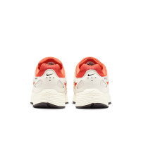 Nike P-6000 Sneakers Gebroken Wit Oranje Geel Zwart