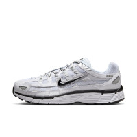 Nike P-6000 Sneakers Wit Metallic Silver Zwart