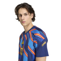 adidas Spanje Pre-Match Trainingsshirt 2026-2028 Donkerblauw Blauw Rood Oranje