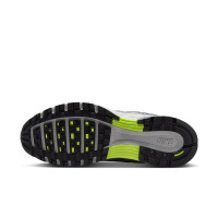 Nike P-6000 Sneakers Zwart Metallic Zilver Neongeel