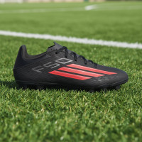 adidas F50 Club Gras / Kunstgras Voetbalschoenen (MG) Zwart Rood Donkergrijs
