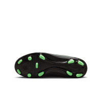 Nike Phantom 6 Low Club Grass/Artificial Grass Football Boots (MG) Kids Black Bright Green