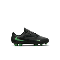 Nike Phantom 6 Low Club Grass/Artificial Grass Football Boots (MG) Toddlers Black Bright Green