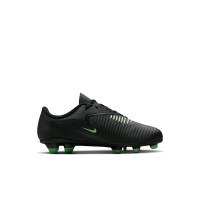 Nike Phantom 6 Low Club Grass/Artificial Grass Football Boots (MG) Toddlers Black Bright Green