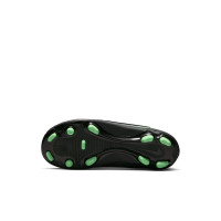 Nike Phantom 6 Low Club Grass/Artificial Grass Football Boots (MG) Toddlers Black Bright Green