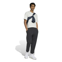 adidas Tech Trefoil Essential T-Shirt Lichtgrijs Zilver