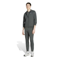 adidas Tech Essential Trainingspak Donkergroen Grijs
