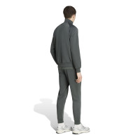 adidas Tech Essential Trainingspak Donkergroen Grijs