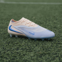 Nike Phantom 6 Low LV8 Elite Kunstgras Voetbalschoenen (AG) Gebroken Wit Lichtblauw Blauw