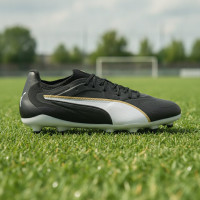 PUMA King 20 Ultimate Gras Voetbalschoenen (FG) Zwart Wit Goud
