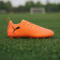 PUMA Future 8 Play Gras / Kunstgras Voetbalschoenen (MG) Kids Oranje Roze Zwart