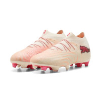 PUMA Future 9 Ultimate Gras Voetbalschoenen (FG) Gebroken Wit Zwart Roze