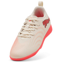 PUMA Future 9 Play Indoor Football Boots (IN) Kids Off White Black Pink