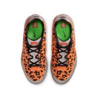 Nike Streetgato x LEGO® Straatvoetbalschoenen Kids Oranje Zwart Zilver