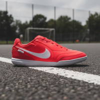 Nike Tiempo Streetgato Straatvoetbalschoenen Rood Wit