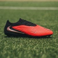 Nike Phantom 6 Low Elite Gras Football Boots (FG) Black Bright Red Gold