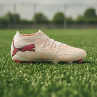 PUMA Future 9 Ultimate Gras Voetbalschoenen (FG) Gebroken Wit Zwart Roze