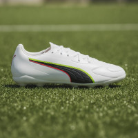 PUMA King 20 Match Gras / Kunstgras Voetbalschoenen (MG) Wit Felrood Neongeel