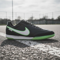 Nike Tiempo Streetgato Straatvoetbalschoenen Zwart Wit Felgroen
