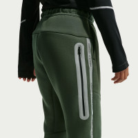 Nike Sportswear Tech Fleece Reflect Joggingbroek Kids Camogroen Donkergroen Zwart