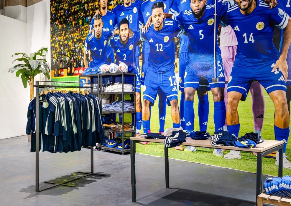 FFK Cura&ccedil;ao Winkel Binnenkant 3