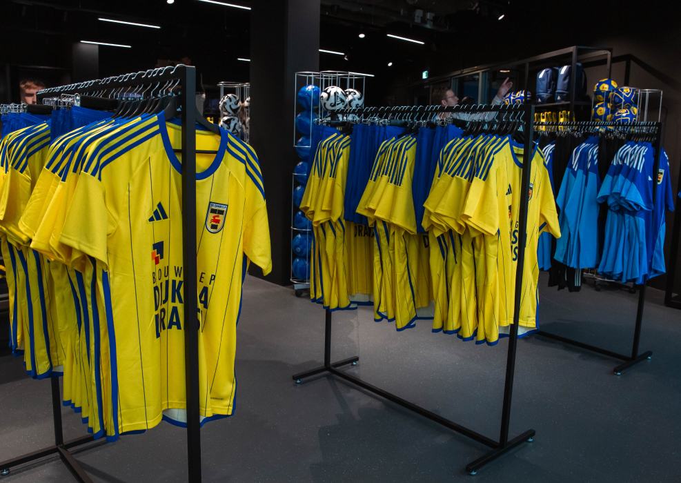 Voetbalshop.nl Leeuwarden-Stadionplein Winkel Interieur 1